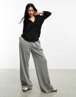 Pimkie Hammered Satin V Neck Shirt In Black For Women 10 Pimkie Hammered Satin V Neck Shirt In Black For Women -Cheap Fashnado Store 205713246 4