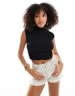 Pimkie High Neck Ruched Side Sleeveless Crop Top In Black For Women 9 Pimkie High Neck Ruched Side Sleeveless Crop Top In Black For Women -Cheap Fashnado Store 206669801 3